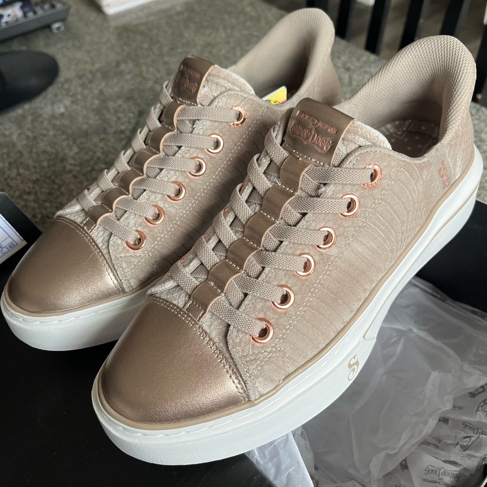 NWT Sketchers (slip ins) Snoop One - Velvet